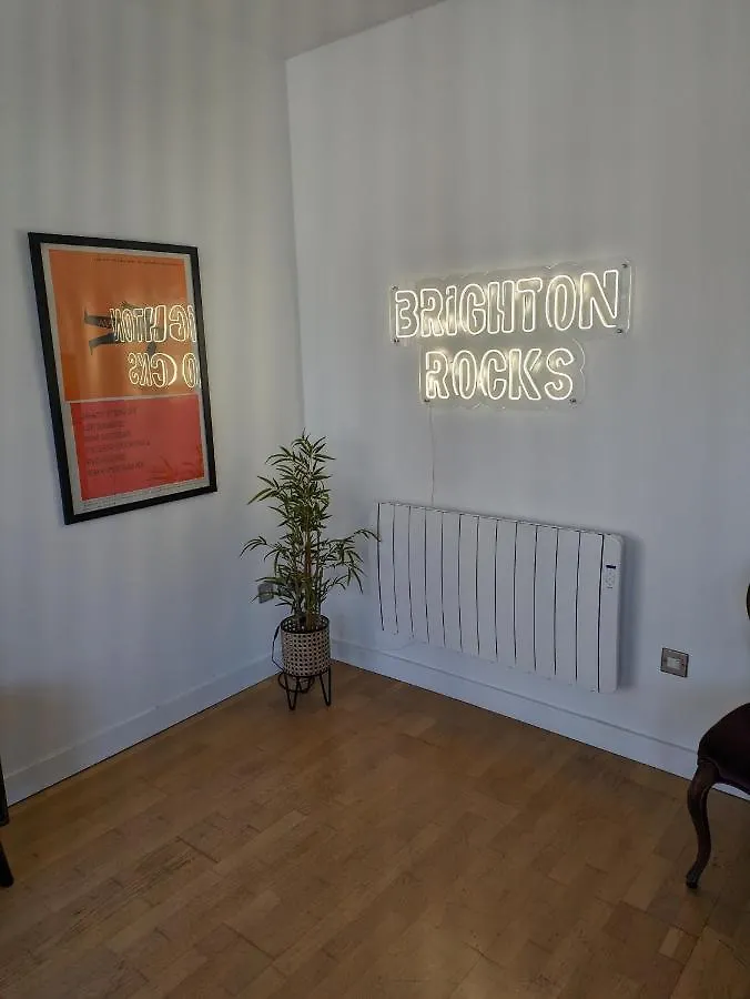 Loft Style 2-Bed 2-Bath In North Laines Apartment Brighton 0*,  United Kingdom