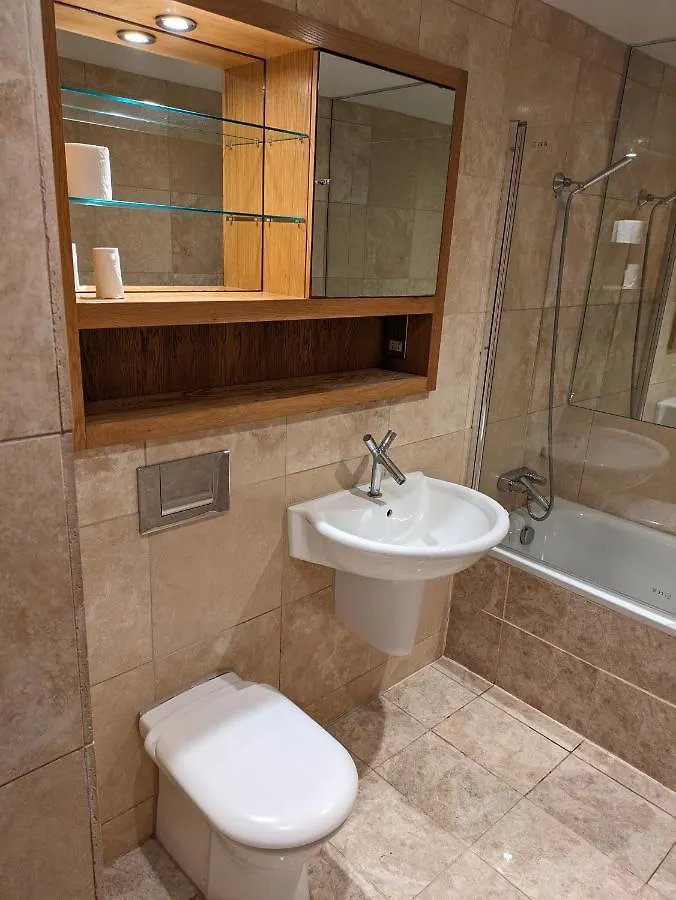 Loft Style 2-Bed 2-Bath In North Laines Apartment Brighton